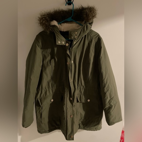Tommy Hilfiger Jackets & Blazers - Tommy Hilfiger Olive Winter Coat with Fur and Sherpa Hood Quilt Lined Women’s XL